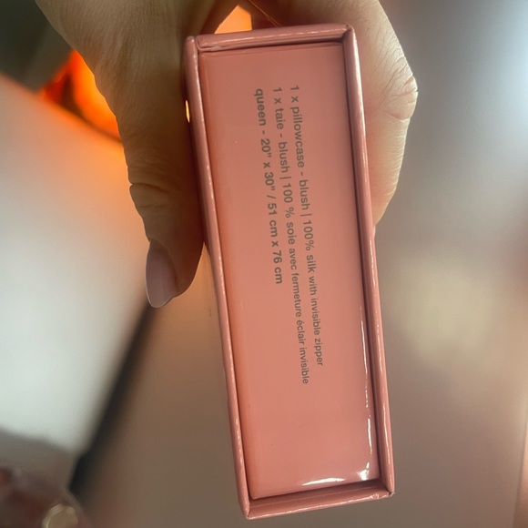 LAST 1 IN STOCK ❣️
Slip Silk pillow case - queen size - Picture 5 of 6